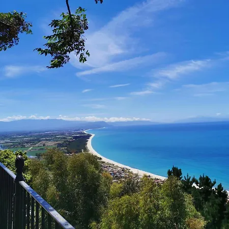 Casa Nicotiria A 50mt Dal Mare Apartment *