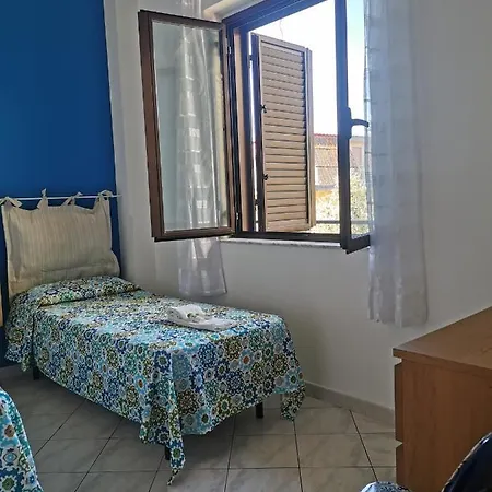 Apartment Casa Nicotiria A 50mt Dal Mare Nicotera